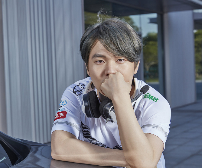 热火教练压力巨大！，Rookie遭遇三持续失利观众掌声雷动(撑杆跳高图片)开云体育投注